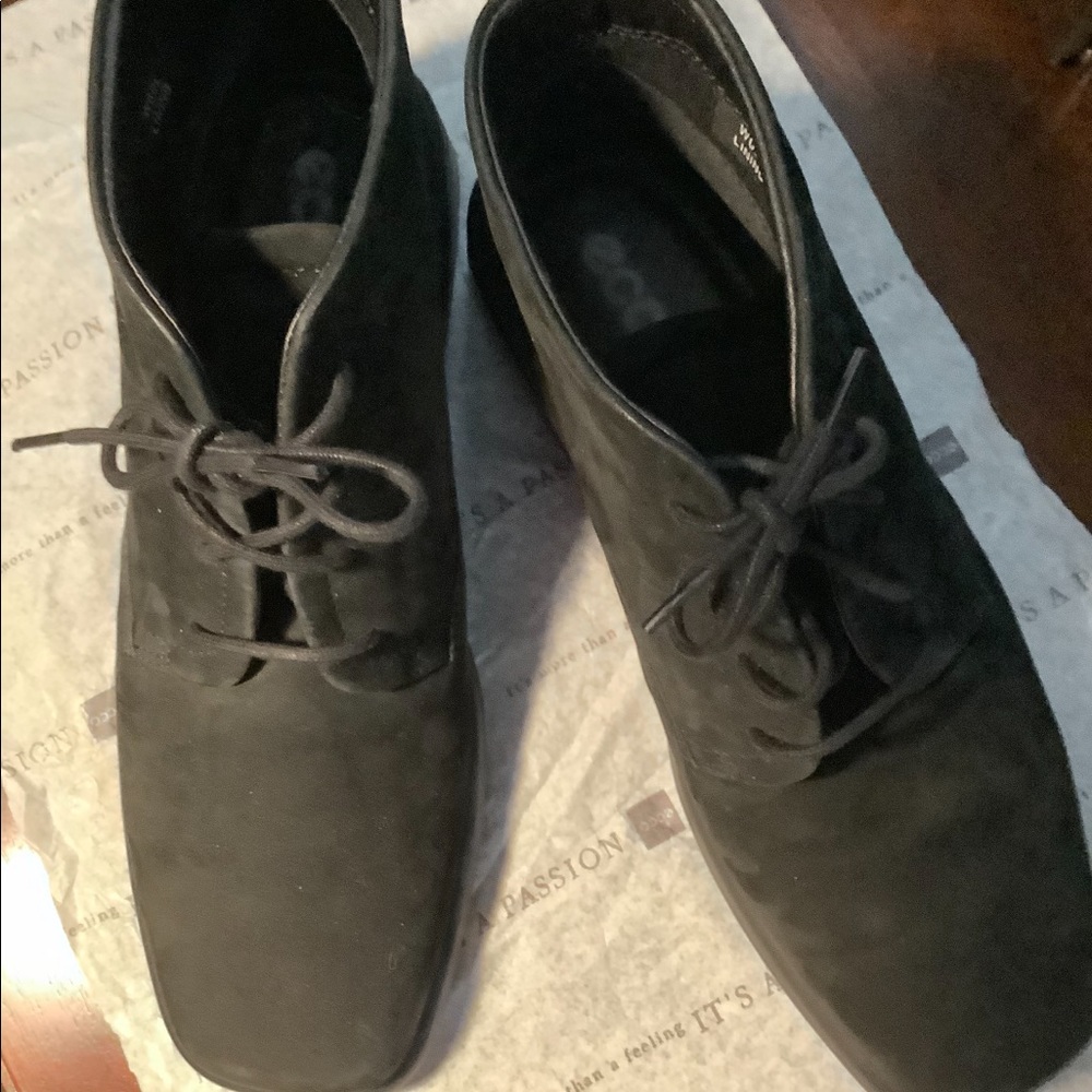 Women’s Ecco Boots